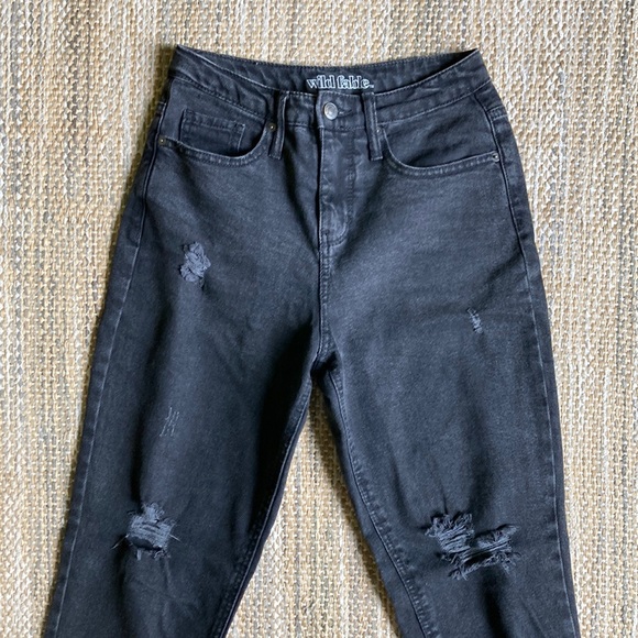 Wild Fable High Rise Mom Jean Blacl Distressed size 25 - Picture 1 of 5